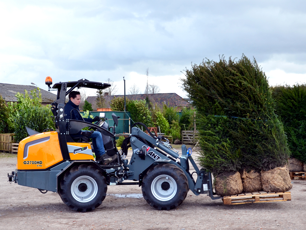 Giant Loader